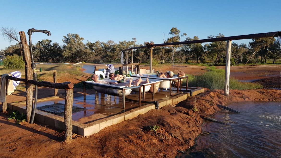 hot-artesian-bore-baths-charlotte-plains